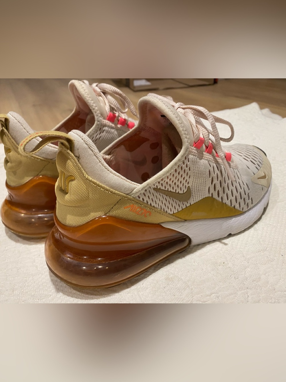 Nike AirMax Air27C Sz 7.5 Women’s Sneakers